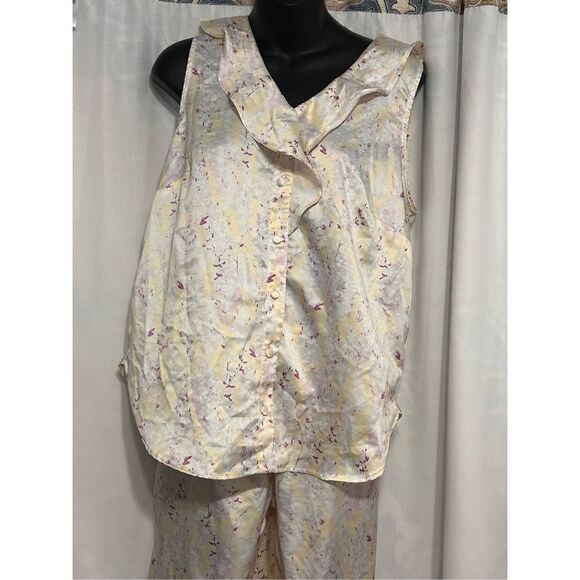 Great Condition Cabernet by Sleep Sense Pajama Set Sz medium PJs Pink Floral pol - Picture 2 of 8
